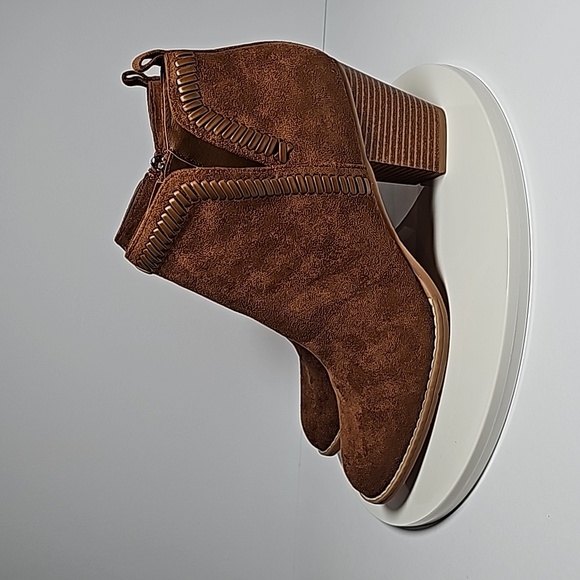 Dolce Vita DV Jace Booties Ankle Boot Block Heel Pointed Toe Faux Suede Brown 10 - Picture 7 of 14